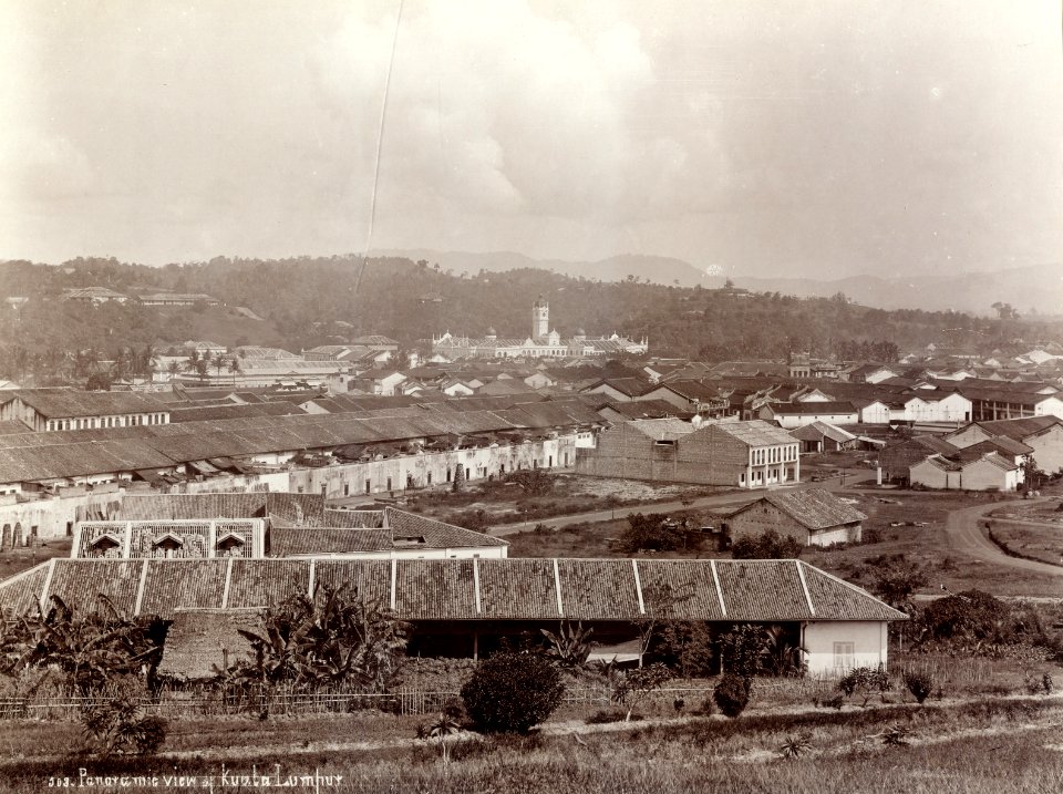 KITLV - 105899 - Lambert & Co., G.R. - Singapore - Panoramic view of Kuala Lumpur - circa 1900