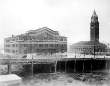 King Street Station and Union Station, ca 1913 (SEATTLE 3166)