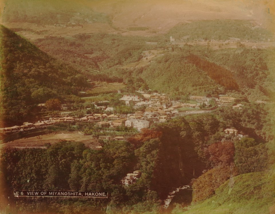 KITLV - 110646 - Kusakabe, Kimbei - Overview of Miyanoshita, Hakone in Japan - circa 1890