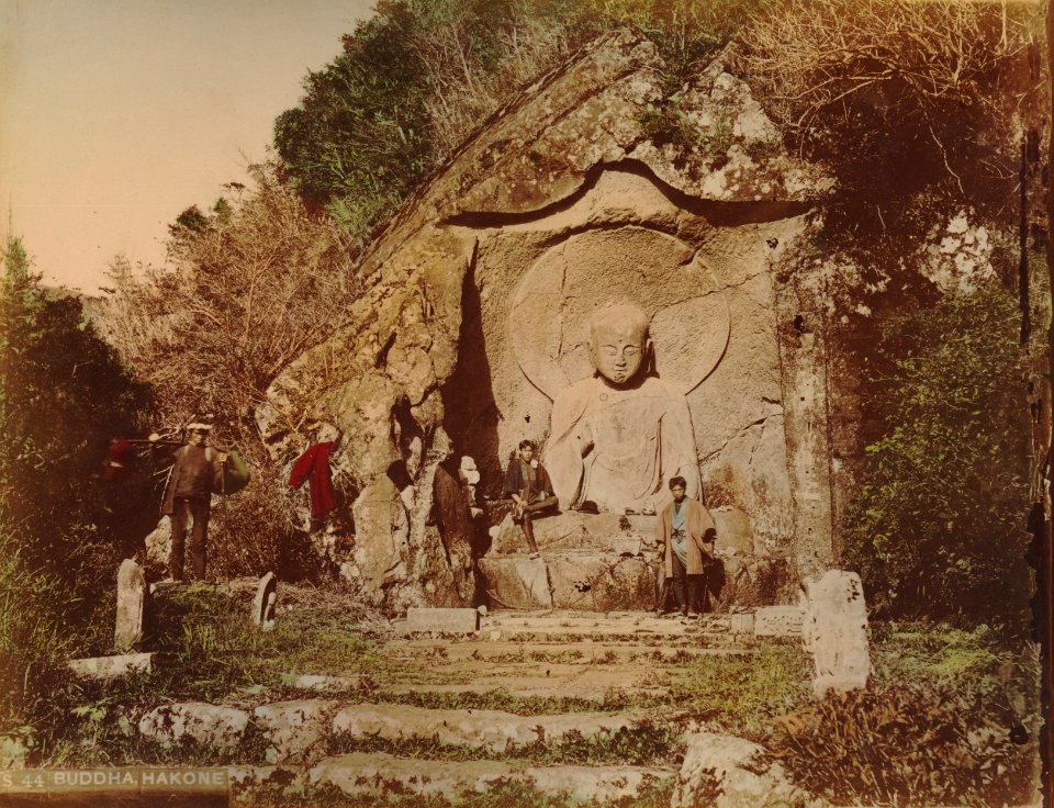 KITLV - 110658 - Kusakabe, Kimbei - Buddha statue at Hakone in Japan - circa 1890