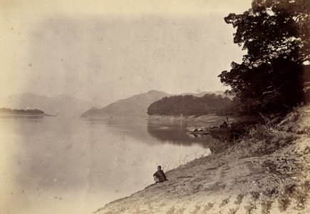 KITLV - 110092 - Banks of the West River in China - circa 1871