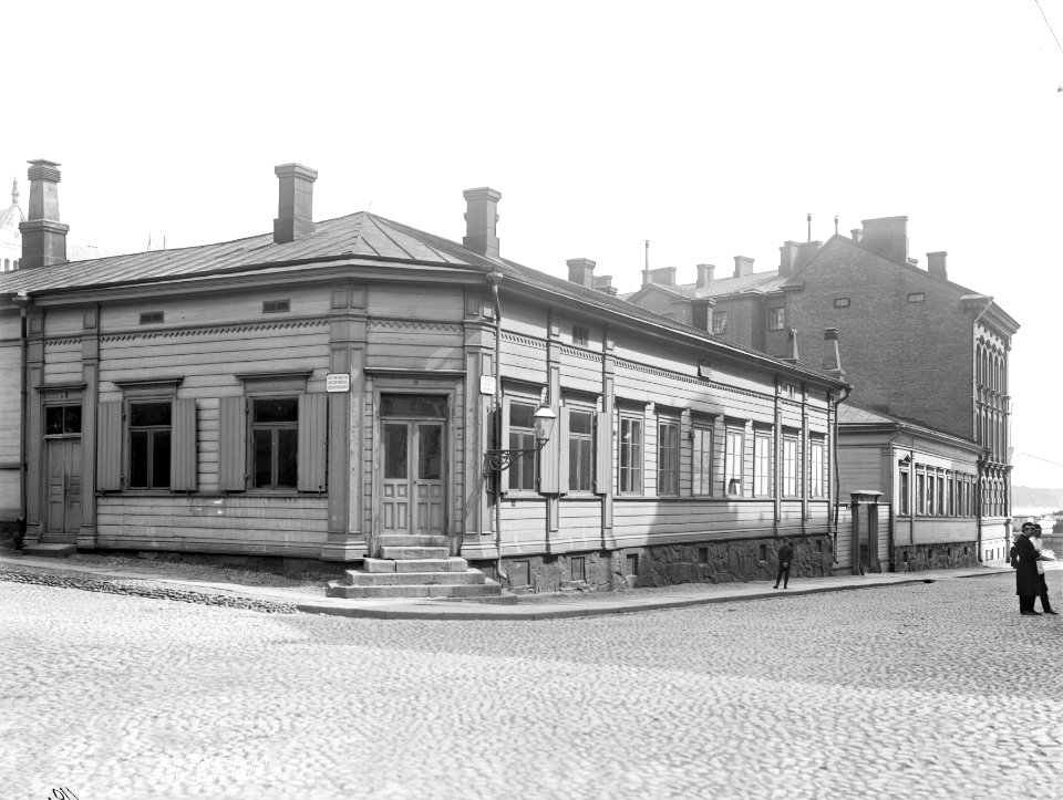 Kirkkokatu 1 - Konstantininkatu (=Meritullinkatu) 5 - N110 (hkm.HKMS000005-000000ac)