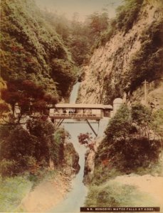 KITLV - 110620 - Kusakabe, Kimbei - Nunobiki waterfall near Kobe in Japan - circa 1890