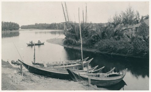 KITLV - 12603 - Kleingrothe, C.J. - Medan - The mouth of the Sungai Belumai near Batangkuwis in Deli - 1903