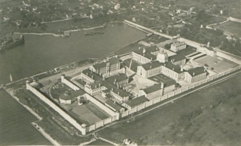 Kingston Ontario from the Air (HS85-10-36549)