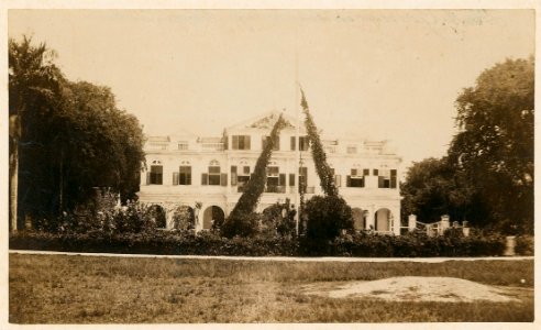 KITLV - 11636 - Government House in Paramaribo - 1892-02-19- 1892-02-25