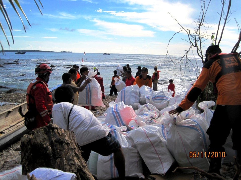 Kitchen Kits Distribution, Mentawai (5159423851)