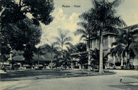 KITLV - 1403411 - Kleingrothe, C.J. - Medan - Medan - Hotel - circa 1905