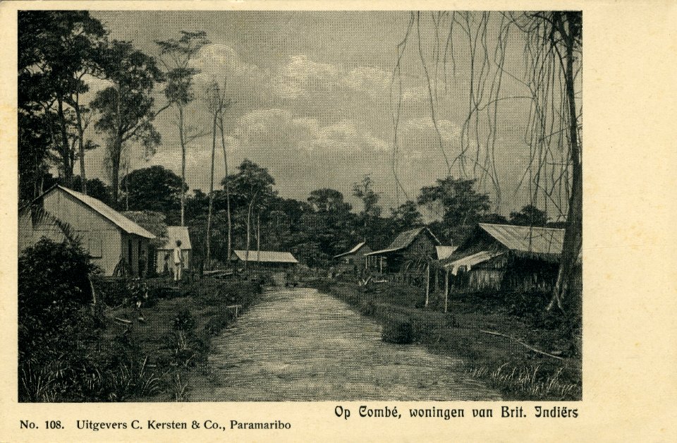 KITLV - 1405633 - Kersten & Co., C. - Paramaribo - At Tombé, houses of the British Indians, Surinam - 1895-1910