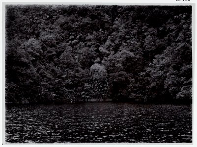 KITLV - 15450 - Kurkdjian - Soerabaja - Lake Sindanglaja in Cianjur - circa 1910