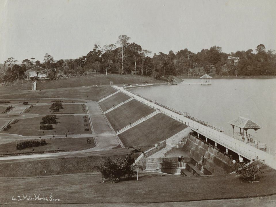 KITLV - 150810 - Lambert & Co., G.R. - Singapore - Water reservoir at Singapore - circa 1890