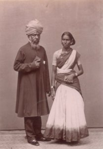KITLV - 103786 - Indian couple in Singapore - circa 1890
