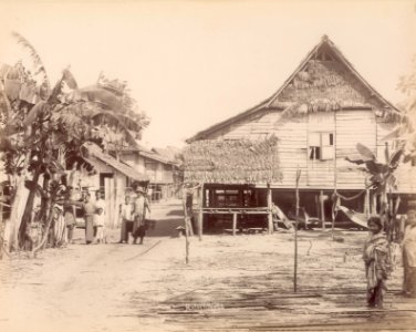 KITLV - 105813 - Lambert & Co., G.R. - Singapore - Malay village in the Straits Settlements - circa 1890 photo