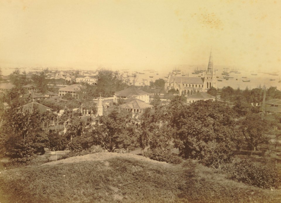 KITLV - 106517 - Singapore. In the background the Anglican Church St Andrews Cathedral - circa 1870