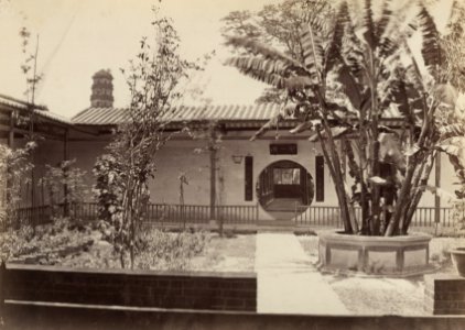 KITLV - 110073 - House of the Tartar General, Canton (Guangzhou) - circa 1871