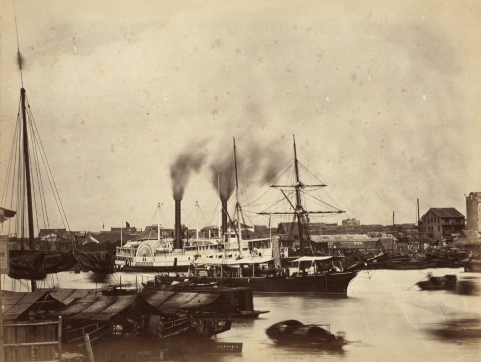 KITLV - 110097 - Passenger ship Kiukiang (foreground) and the Chinese warship Ching Ch'ing (background) in the port of Canton (Guangzhou) - 1877-1880