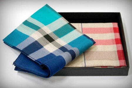 Handkerchief check pattern towel
