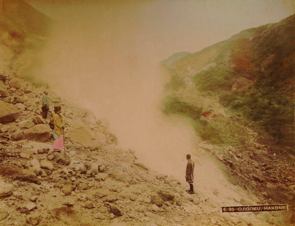 KITLV - 110653 - Kusakabe, Kimbei - Hot water spring (onsen) in the valley Ojigoku at Hakone in Japan - circa 1890