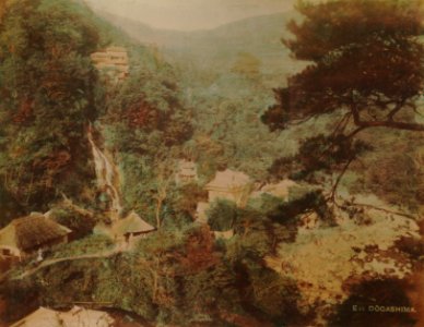 KITLV - 110657 - Kusakabe, Kimbei - Dogashima, Japan - circa 1890
