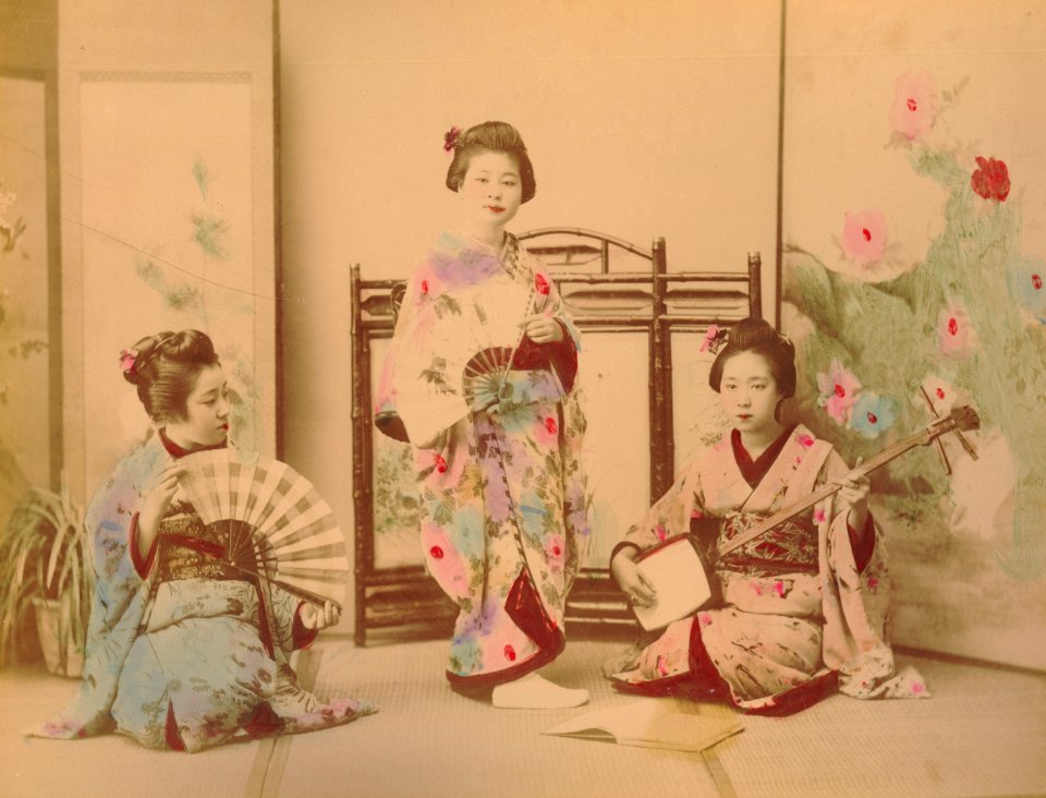 KITLV - 110668 - Kusakabe, Kimbei - Japanese women in Japan - circa 1890