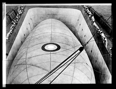 Kite balloon in Well of U.S.S. Wright LCCN2016823999