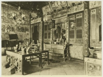 KITLV - 26873 - Kleingrothe, C.J. - Medan - Chinese temple, East Coast of Sumatra - circa 1905