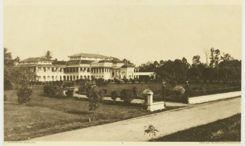 KITLV - 26881 - Kleingrothe, C.J. - Medan - Palace of the Sultan of Deli, Medan, Sumatra - circa 1905