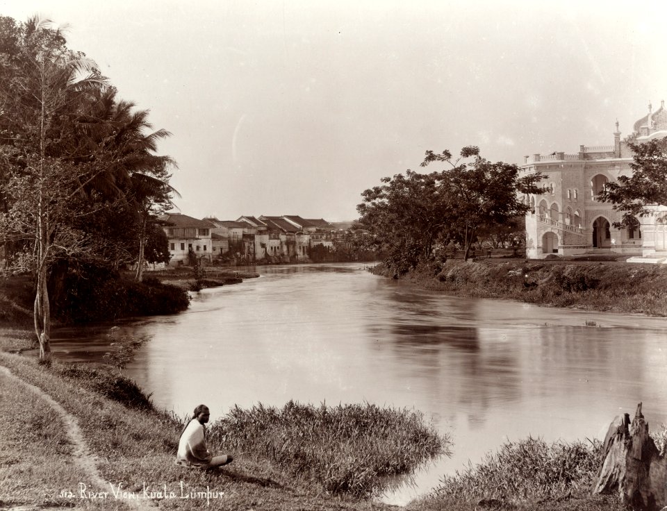 KITLV - 105898 - Lambert & Co., G.R. - Singapore - River in Kuala Lumpur - circa 1900