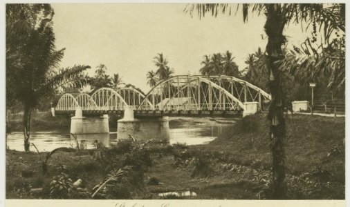 KITLV - 26933 - Kleingrothe, C.J. - Medan - Government Bridge at Stabat, Timbang Langkat, East Coast of Sumatra - circa 1905