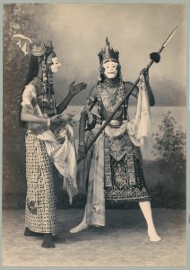 KITLV - 10859 - Kurkdjian - Soerabaja - Javanese mask game (topeng) at the pasar malam in Surabaya - 1905-1906