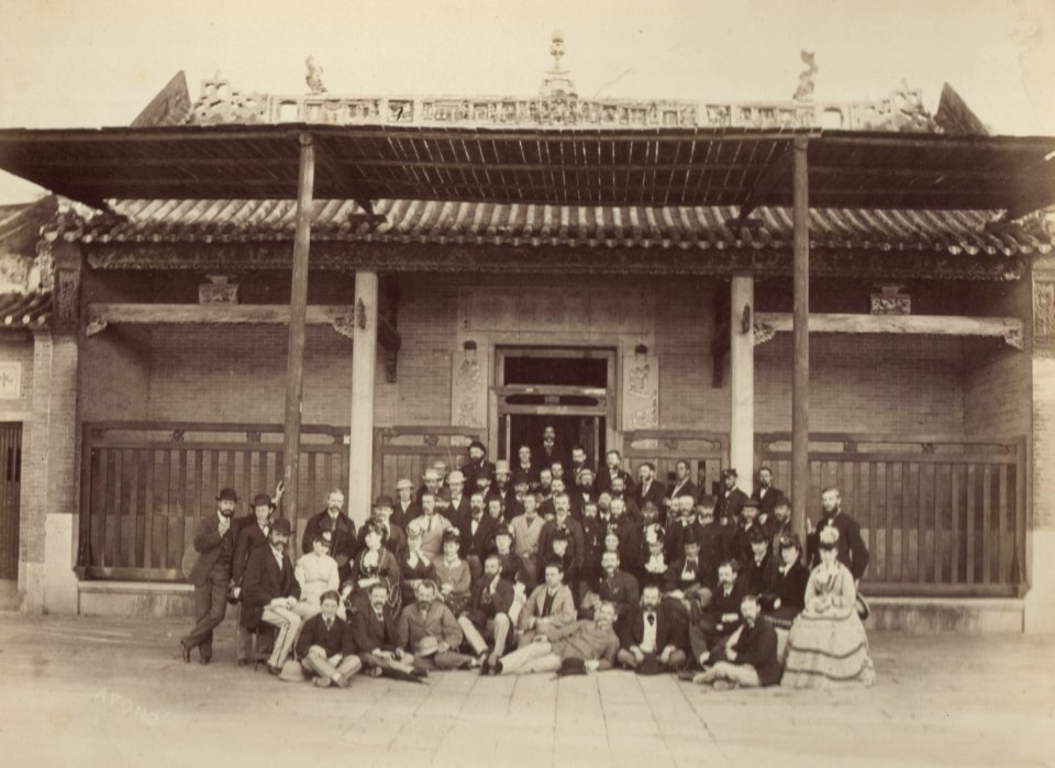 KITLV - 110079 - Europeans in Canton (Guangzhou) - 1871