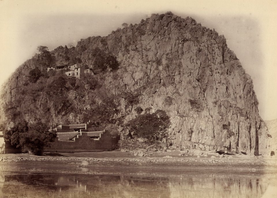KITLV - 110103 - Marble Hill at Shiuhing, China - circa 1871