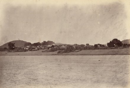 KITLV - 110107 - City on the West River in Guangxi in China - circa 1871