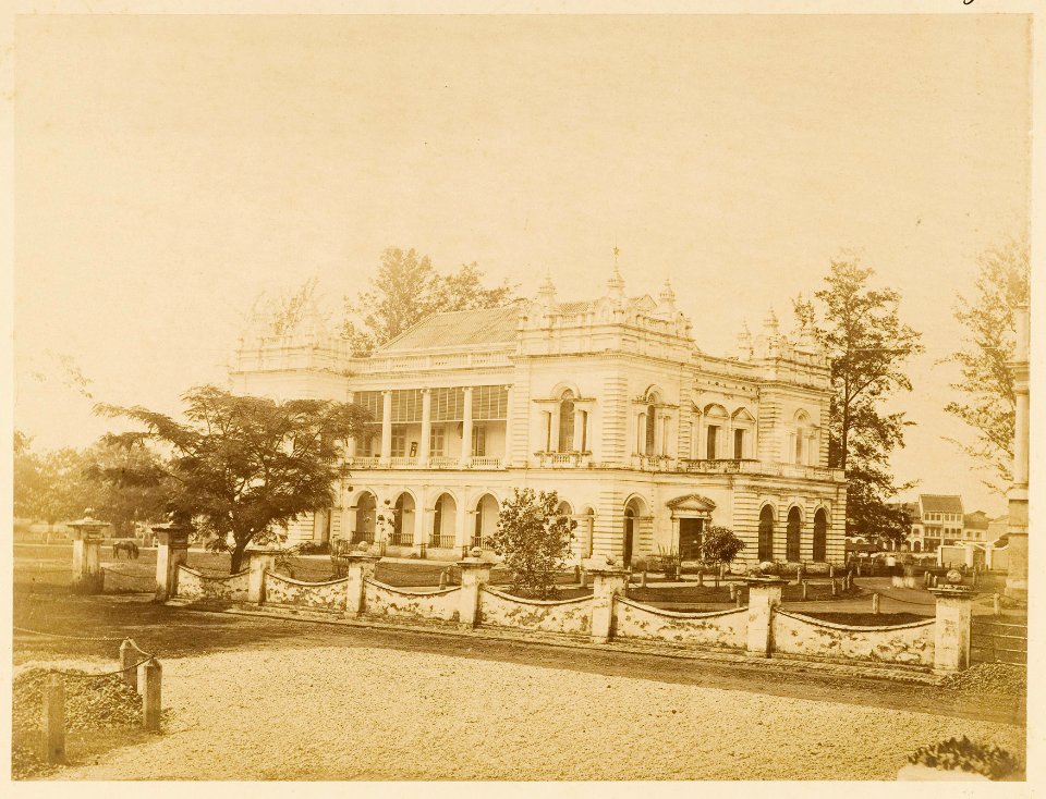 KITLV - 29166 - Victoria Hotel in Singapore - 1860