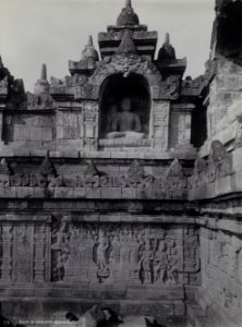 KITLV - 111752 - Kurkdjian - Soerabaia - Borobudur in Magelang - circa 1900 photo