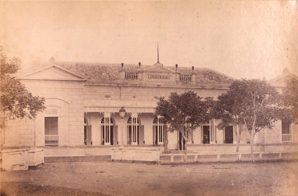 KITLV - 155225 - Buwalda, K. - Soerabaija - Military canteen for non-commissioned officers and troops in Surabaya - 1865