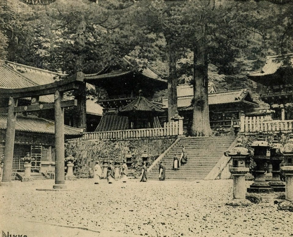 KITLV - 157114 - Temple at Nikkō, Tochigi (日光市) in Japan - circa 1900