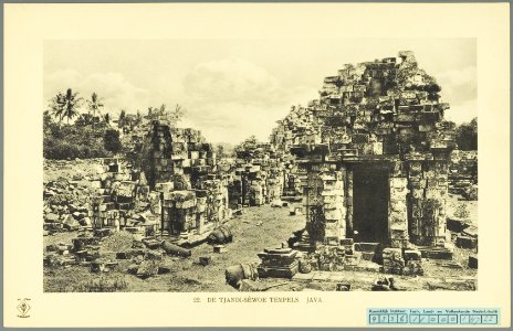 KITLV - 37352 - Demmeni, J. - Tulp, De - Haarlem - Ruins of temples in Candi Sewu in Central Java - 1911