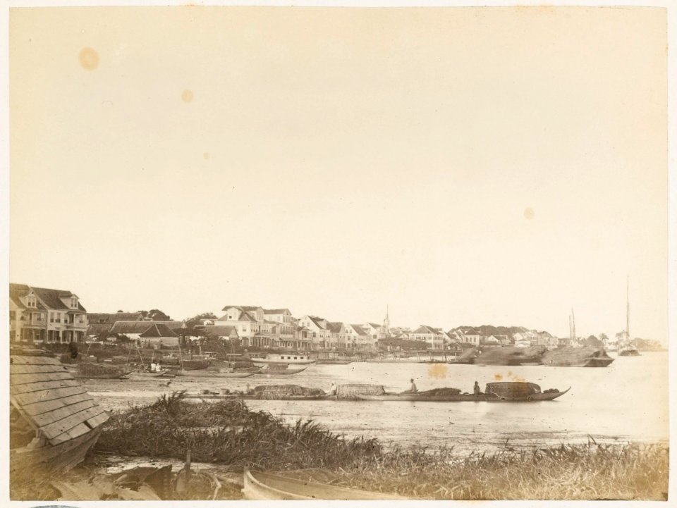 KITLV - 12688 - Waterkant in Paramaribo - circa 1890