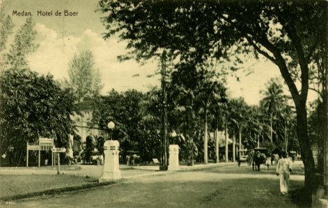 KITLV - 1403472 - Kleingrothe, C.J. - Medan - Medan. Hotel de Boer - circa 1905