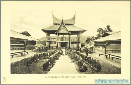 KITLV - 37394 - Demmeni, J. - Tulp, De - Haarlem - Meeting of Minangkabau penghulus (district heads) on Sumatra's west coast - 1911