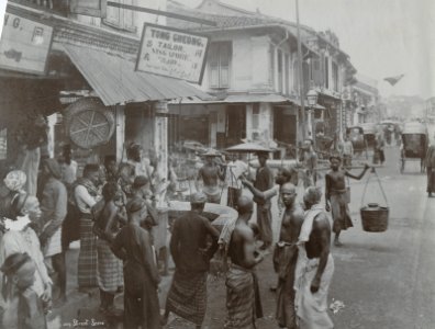 KITLV - 150809 - Lambert & Co., G.R. - Singapore - Tailor Tong Cheong in a street in Singapore - circa 1890 photo