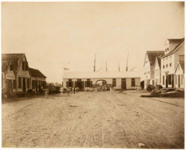 KITLV - 39014 - Muller, Julius Eduard - Paramaribo - The warehouse of the Royal West India Mail Service (K.W.I.M.) at the Waterkant in Paramaribo - circa 1885