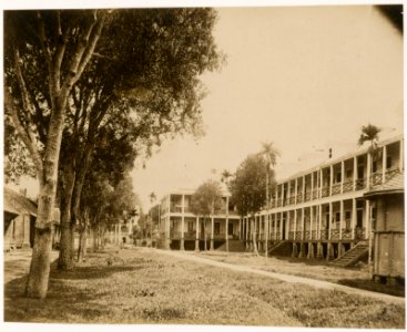 KITLV - 39026 - Muller, Julius Eduard - Paramaribo - Military Hospital in Paramaribo - circa 1885