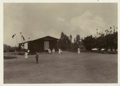 KITLV - 27011 - Kurkdjian, Ohannes - Soerabaja - Hotel Tengger, Tosari, East Java - circa 1890