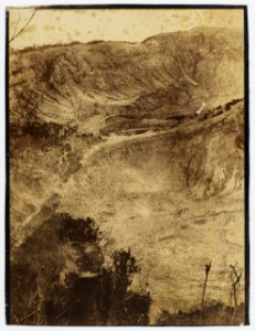 KITLV - 16078 - Junghuhn, Franz Wilhelm (1809-1864) - Kawah Ratu, eastern crater of Gunung Tangkuban Parahu (Tangkuban Perahu) in Bandung - circa 1860
