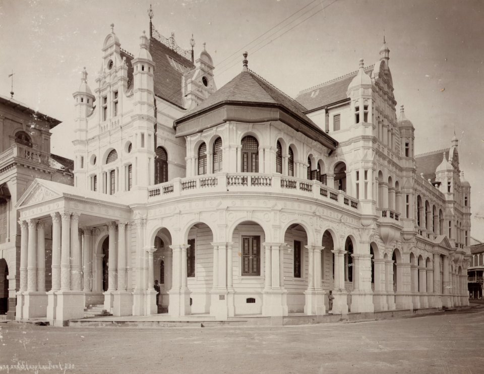 KITLV - 50198 - Lambert & Co., G.R. - Singapore - Building of the Hong Kong and Shanghai Bank in Singapore - circa 1900