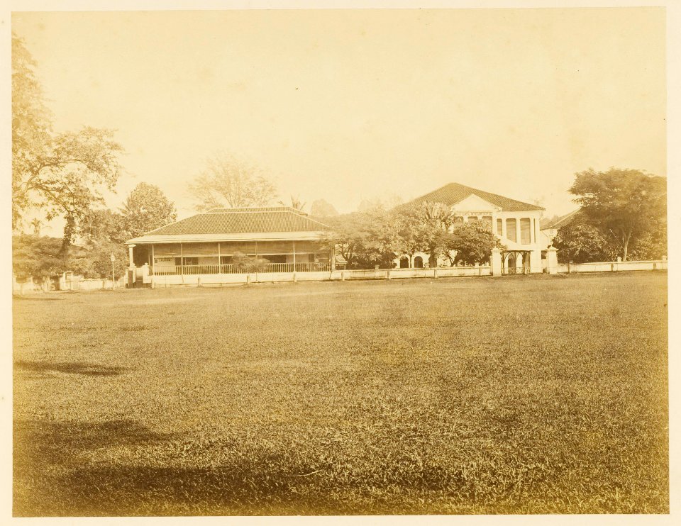 KITLV - 29165 - Hotel d'Europe at Singapore - 1860