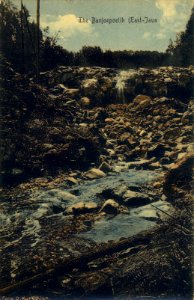 KITLV - 181246 - Kurkdjian, Ohannes - The Banjoepoetih in East Java - circa 1915