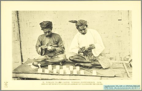 KITLV - 37343 - Demmeni, J. - Tulp, De - Haarlem - Stone-cutters dolls in West Java - 1911
